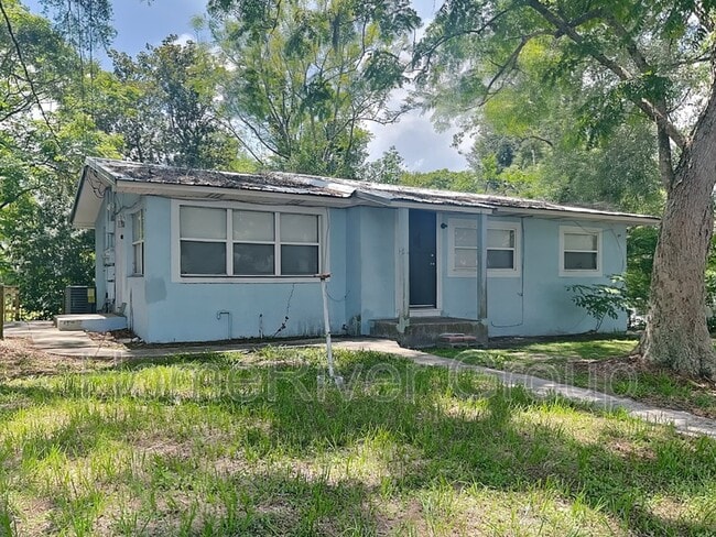 906 S Florida Ave in DeLand, FL - Building Photo - Building Photo