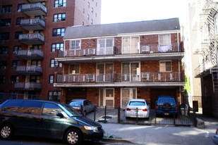 13312-13314 Sanford Ave Apartamentos