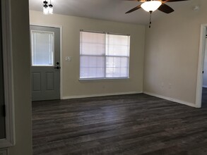 113 Oak Terrace Dr in Crestview, FL - Building Photo - Building Photo
