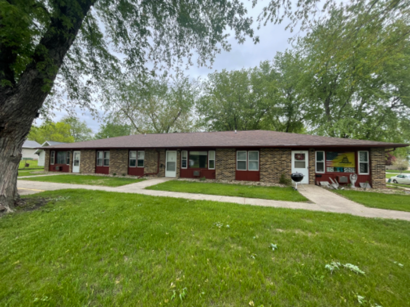 409 Angie St in Sanborn, IA - Building Photo