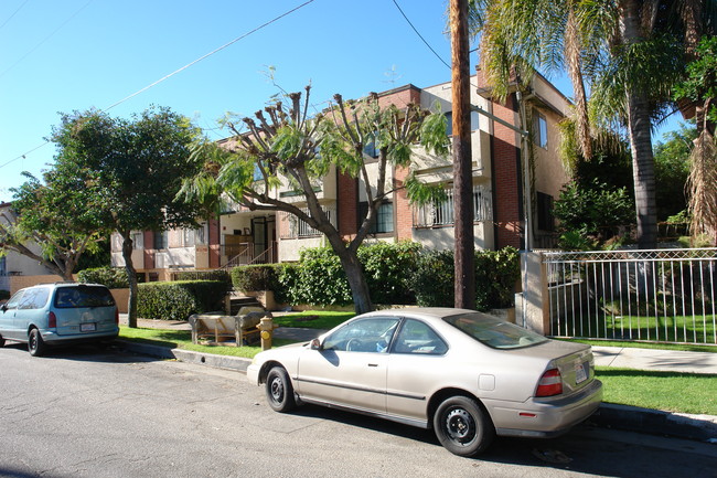 9129 Tobias Ave in Van Nuys, CA - Building Photo - Building Photo