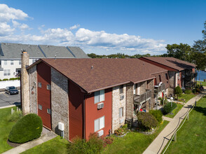 The Landings at Patchogue Condominiums in Patchogue, NY - Building Photo - Building Photo