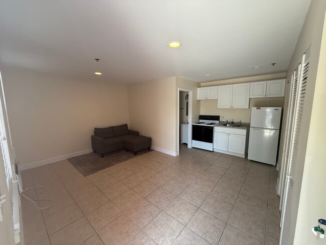 626 Josephine Parker Rd, Unit 1 in Key West, FL - Foto de edificio - Building Photo