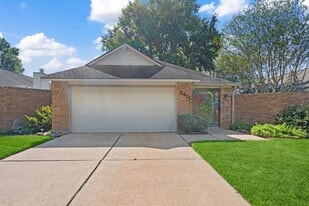 3411 Valley Gardens Dr in Houston, TX - Building Photo