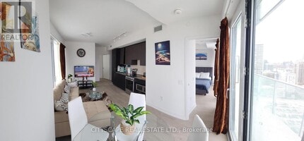 3900 Confederation Pkwy in Mississauga, ON - Building Photo - Building Photo