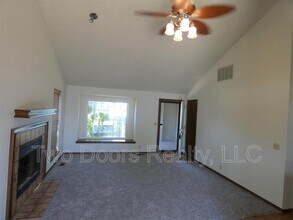 12132 N Dewey Ave in Oklahoma City, OK - Building Photo - Building Photo