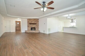 3722 Brier Gardens Dr in Houston, TX - Building Photo - Building Photo