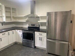 3232 Fairmont Blvd in Knoxville, TN - Foto de edificio - Building Photo