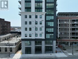 57 Carlisle St in St Catharines, ON - Building Photo