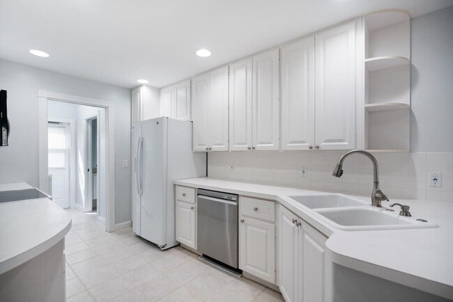 property at 329 Legare Ct