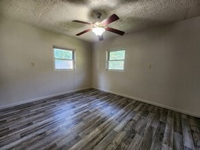 2011 NW 40th St in Ocala, FL - Building Photo - Building Photo