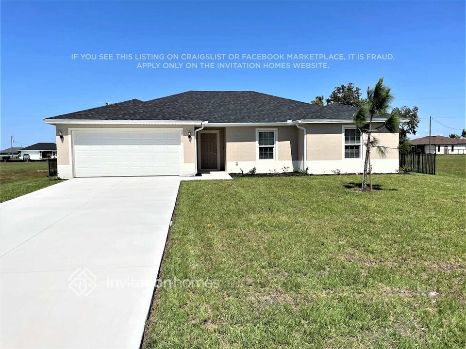 25150 Alcazar Dr in Punta Gorda, FL - Building Photo