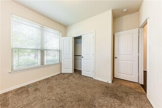3641 Bainbridge St in Round Rock, TX - Building Photo - Building Photo