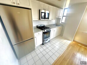 850 Amsterdam Ave in New York, NY - Building Photo - Building Photo