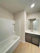 6463 Texas Bluebell Dr in Dallas, TX - Building Photo - Building Photo