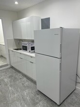 13944 SW 157th St in Miami, FL - Foto de edificio - Building Photo