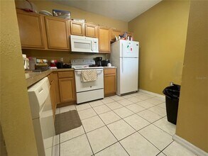 6007 Skydale Way in Riverview, FL - Building Photo - Building Photo