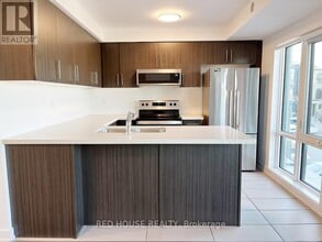 175 Veterans Drive in Brampton, ON - Building Photo - Building Photo