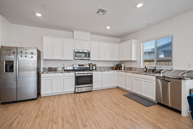 property at 3324 Pruett Dr