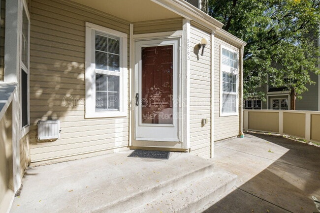 5863 W Atlantic Pl in Lakewood, CO - Building Photo - Building Photo