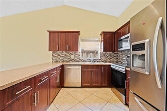 4950 NW 83rd Ave in Lauderhill, FL - Building Photo - Building Photo