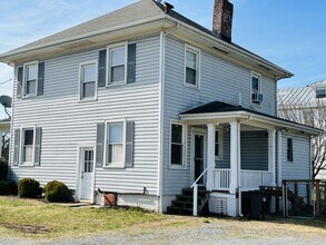 330 Main St in Madison Heights, VA - Building Photo - Building Photo
