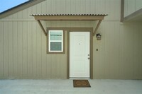 10 Harbour Row Dr in Coldspring, TX - Building Photo - Building Photo