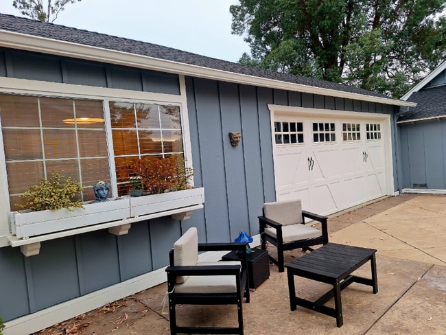 3921 Pressley Rd in Santa Rosa, CA - Building Photo - Building Photo