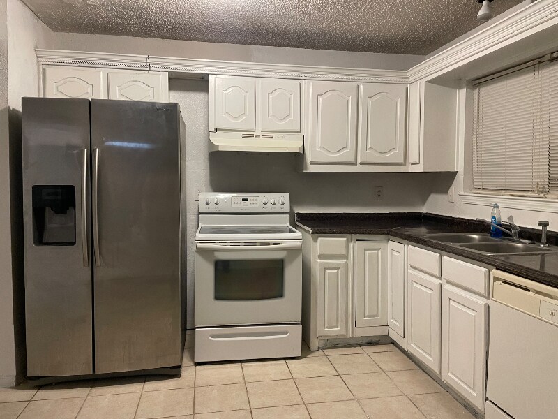10636 Wessex Dr in Dallas, TX - Building Photo