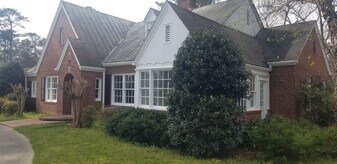 731 W Charlton St in Milledgeville, GA - Building Photo