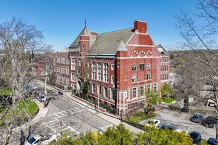 Sumner Hill Condominiums Apartments