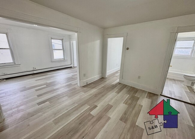 94 Malletts Bay Ave in Winooski, VT - Building Photo - Building Photo