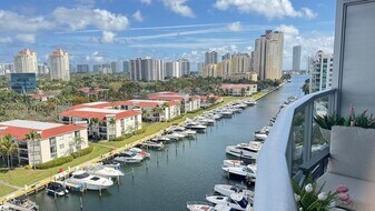 3029 NE 188th St in Aventura, FL - Building Photo