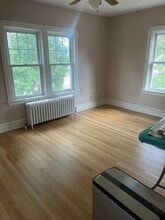 437 Valentine St in Fall River, MA - Building Photo - Building Photo
