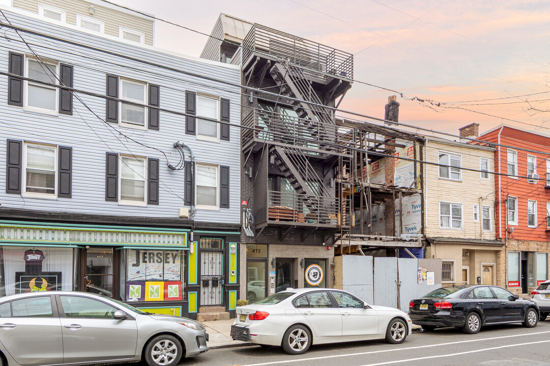 415 Monmouth St in Jersey City, NJ - Building Photo