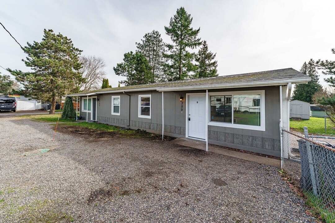 300 SE 100th Ave in Vancouver, WA - Building Photo