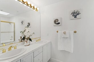 2573 Park Blvd in Palo Alto, CA - Building Photo - Building Photo