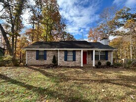 1816 Winding Way Dr in White House, TN - Building Photo