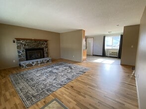 420 W Main St in Goldendale, WA - Building Photo - Building Photo