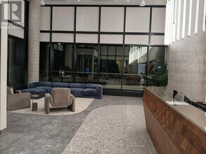 25 Wellington St S in Kitchener, ON - Building Photo - Building Photo