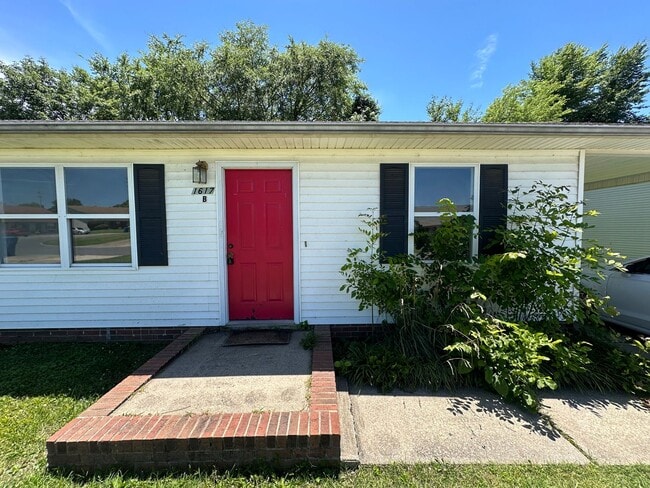 property at 1617 Campbell St