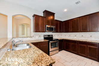 8817 Tenderfoot Ln in Aubrey, TX - Building Photo - Building Photo