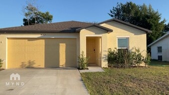 4157 Sugarfoot Dr in Spring Hill, FL - Building Photo