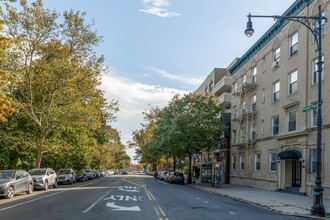 180 Prospect Park SW in Brooklyn, NY - Building Photo - Building Photo