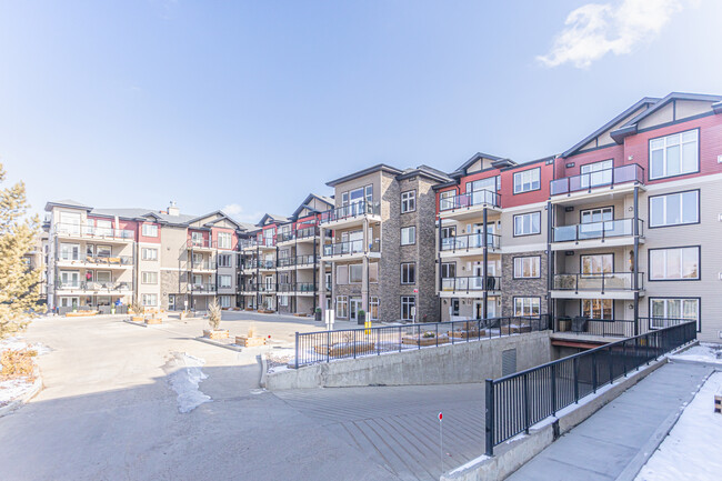 Tamaya Terrace in Edmonton, AB - Building Photo - Building Photo