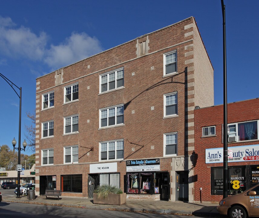 2854-2860 W Montrose Ave in Chicago, IL - Foto de edificio