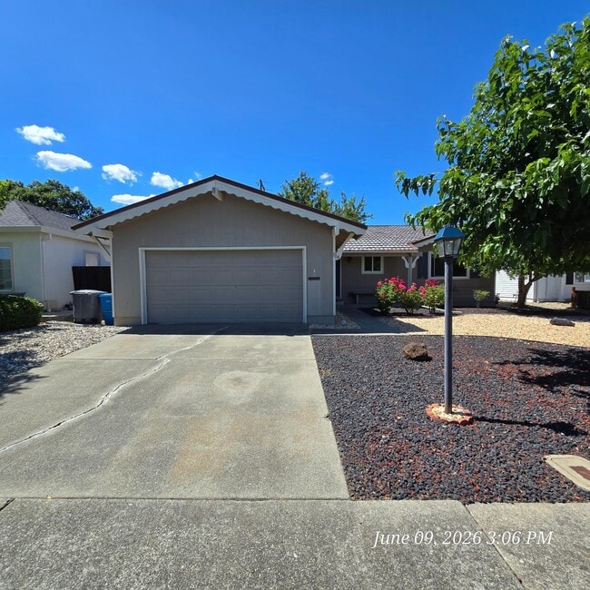118 Yosemite Cir