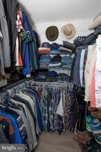 305 Shawmont Ave, Unit E in Philadelphia, PA - Foto de edificio - Building Photo