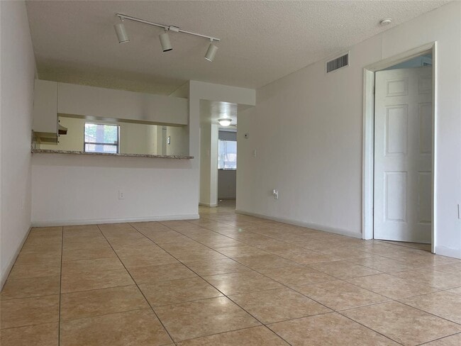 9885 Nob Hill Ln, Unit 9885 in Sunrise, FL - Building Photo - Building Photo