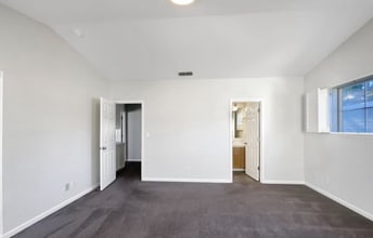 2060 E Sierra Madre Ave in Gilbert, AZ - Building Photo - Building Photo